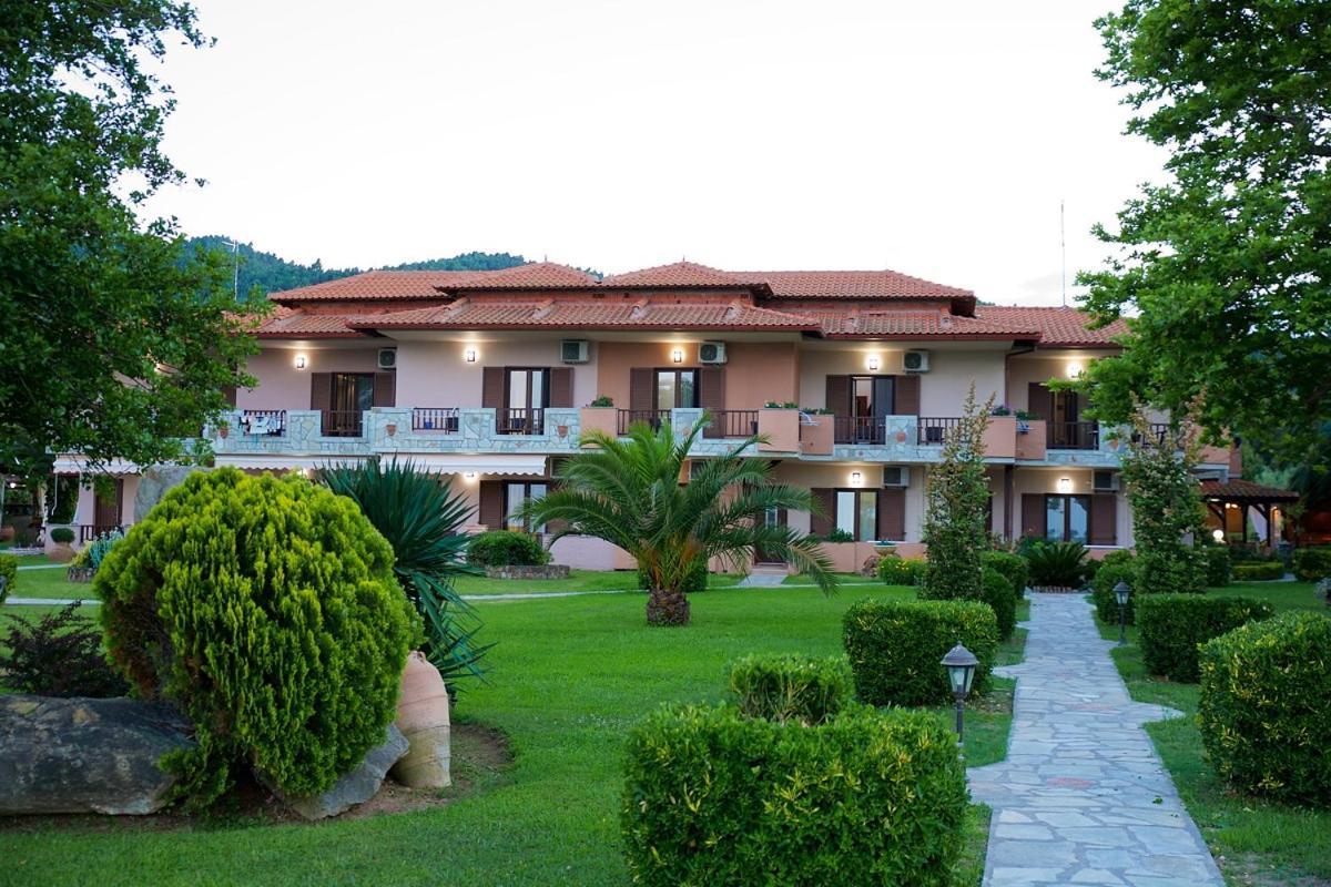 Stamos Apartments And Studios Vourvourou Exterior foto
